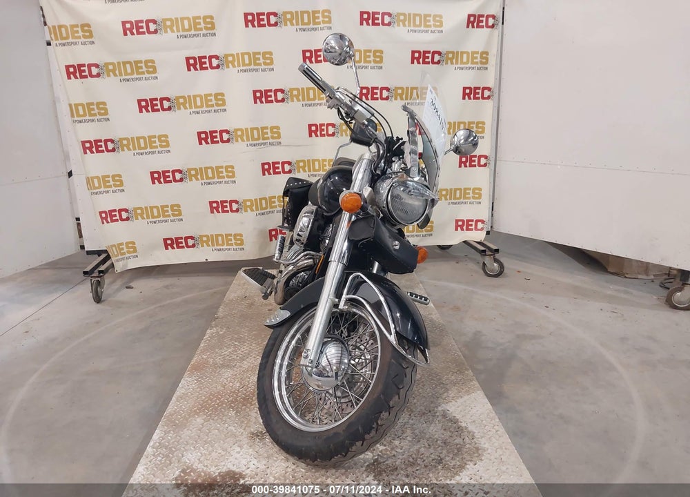 2001 HONDA VT750 CD VIN: JH2RC443X1M450282