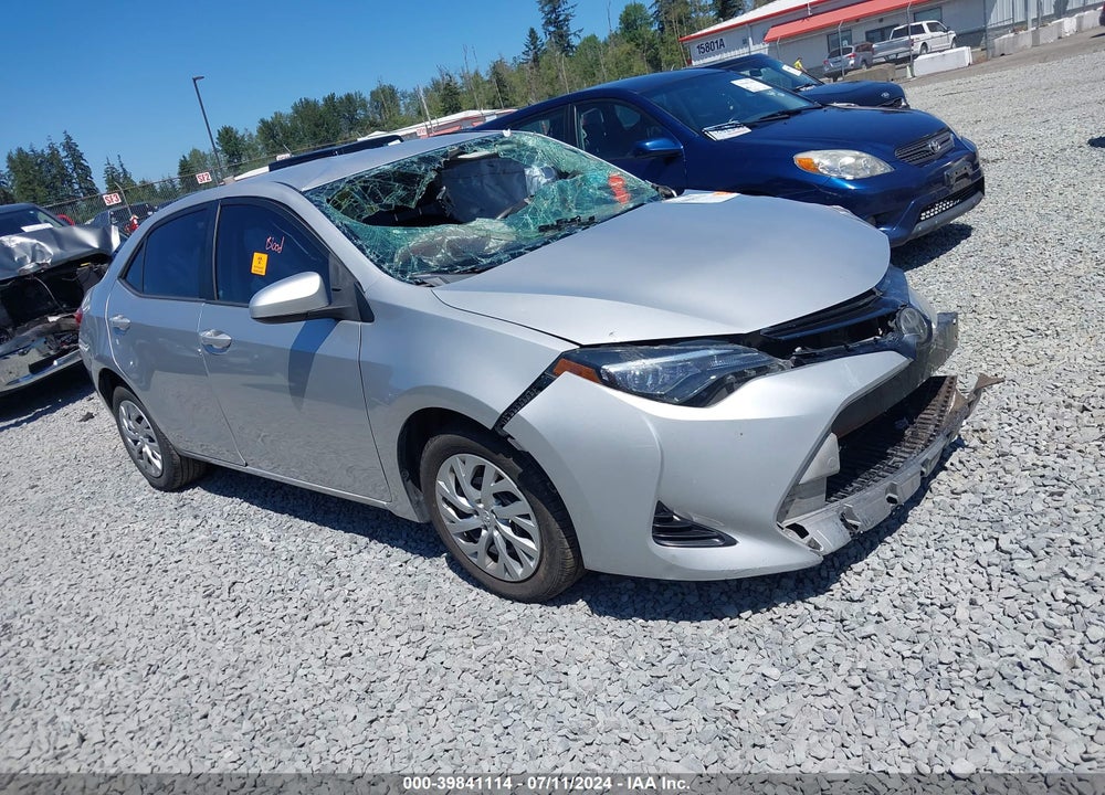 2017 TOYOTA COROLLA LE VIN: 5YFBURHEXHP713359