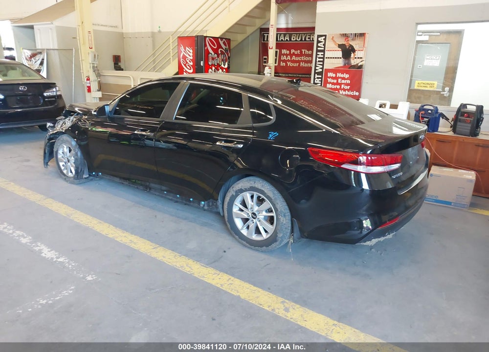 2017 KIA OPTIMA LX VIN: 5XXGT4L32HG163486