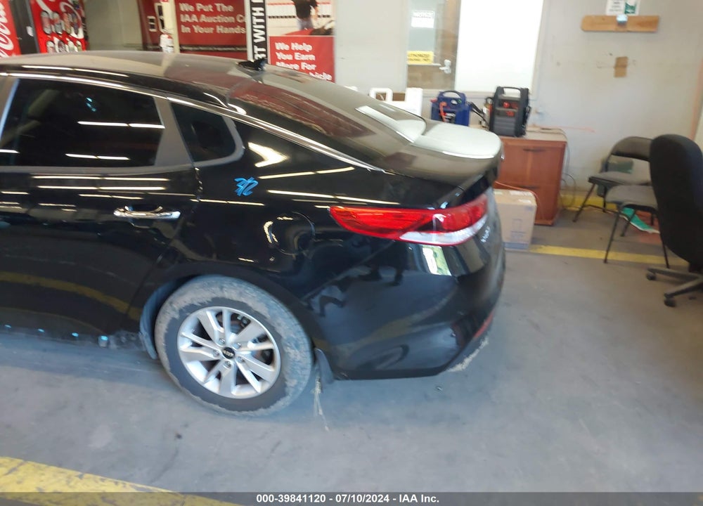 2017 KIA OPTIMA LX VIN: 5XXGT4L32HG163486