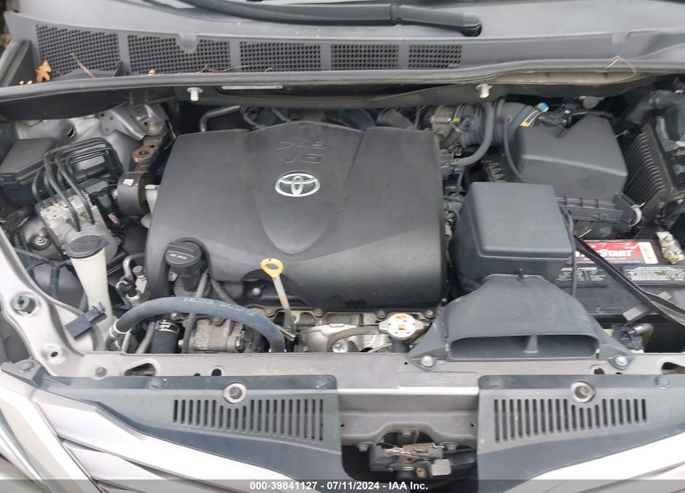 2017 TOYOTA SIENNA LE 8 PASSENGER VIN: 5TDKZ3DC4HS871934