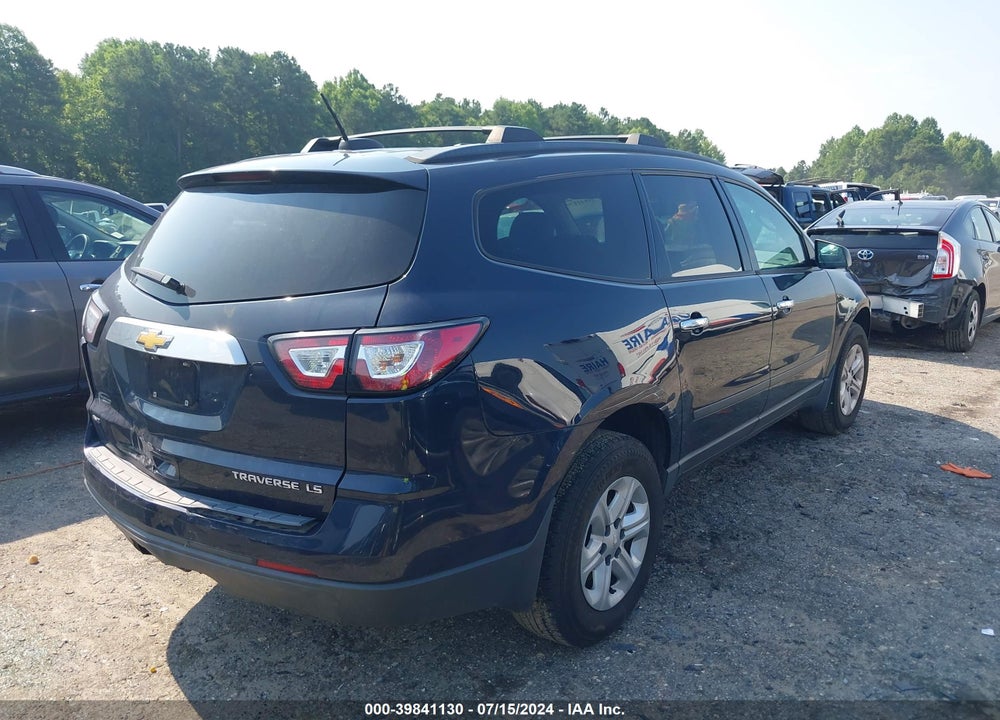 2016 CHEVROLET TRAVERSE LS VIN: 1GNKVFED2GJ324619
