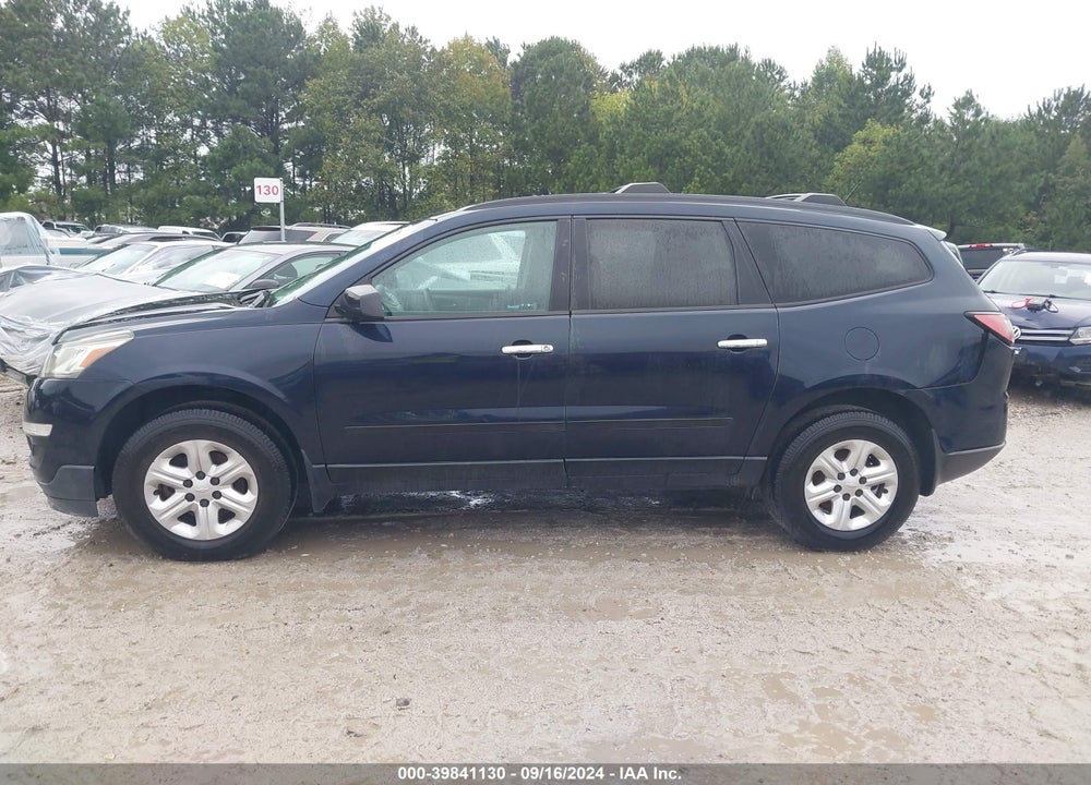 2016 CHEVROLET TRAVERSE LS VIN: 1GNKVFED2GJ324619