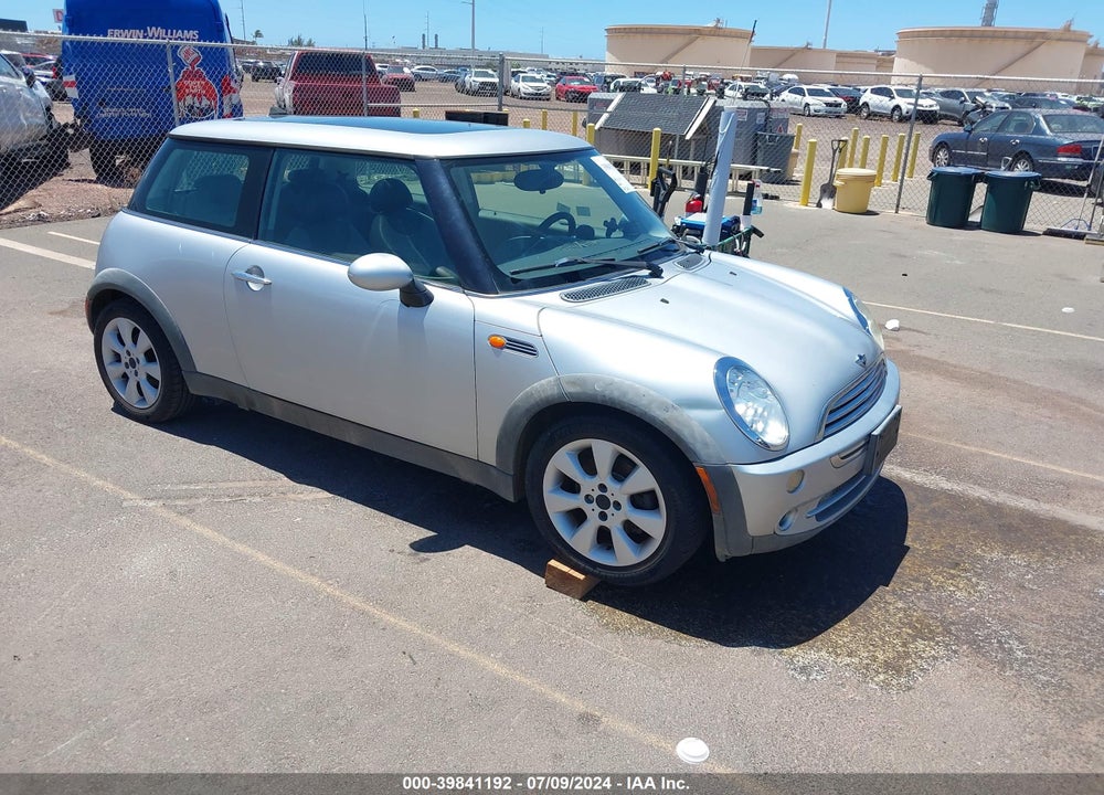 2005 MINI COOPER VIN: WMWRC33565TJ73306