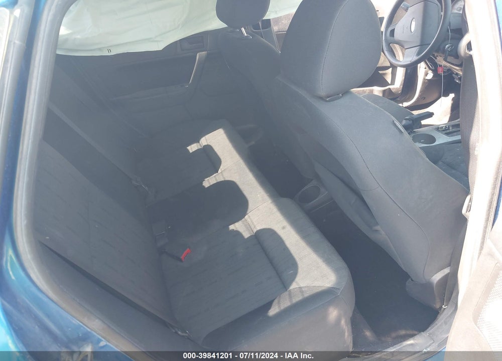 2010 FORD FOCUS SE VIN: 1FAHP3FN8AW124637
