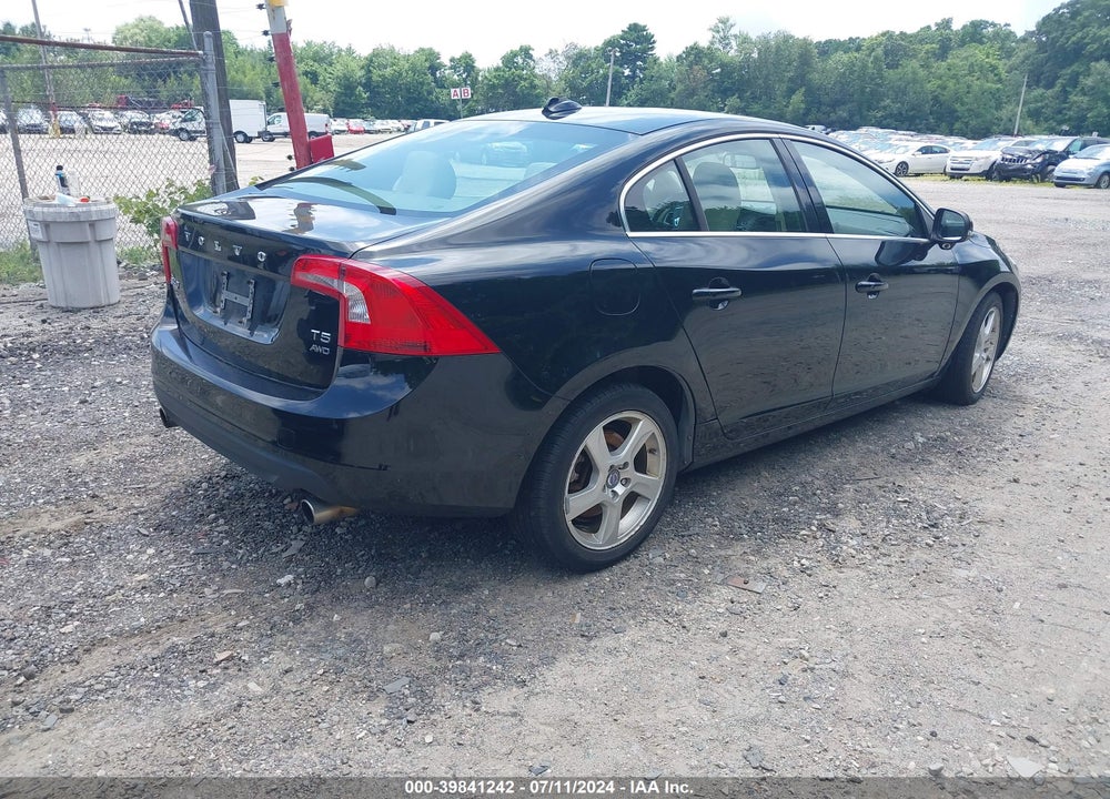 2013 VOLVO S60 T5/T5 PLATINUM/T5 PREMIER/T5 PREMIER PLUS VIN: YV1612FH4D2205552