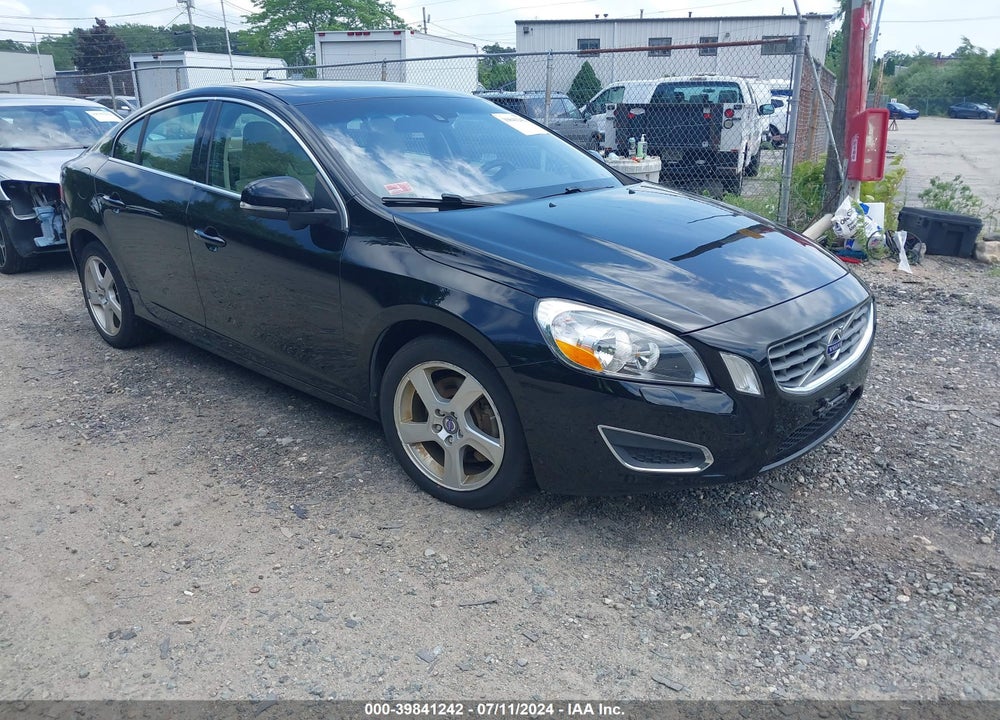 2013 VOLVO S60 T5/T5 PLATINUM/T5 PREMIER/T5 PREMIER PLUS VIN: YV1612FH4D2205552