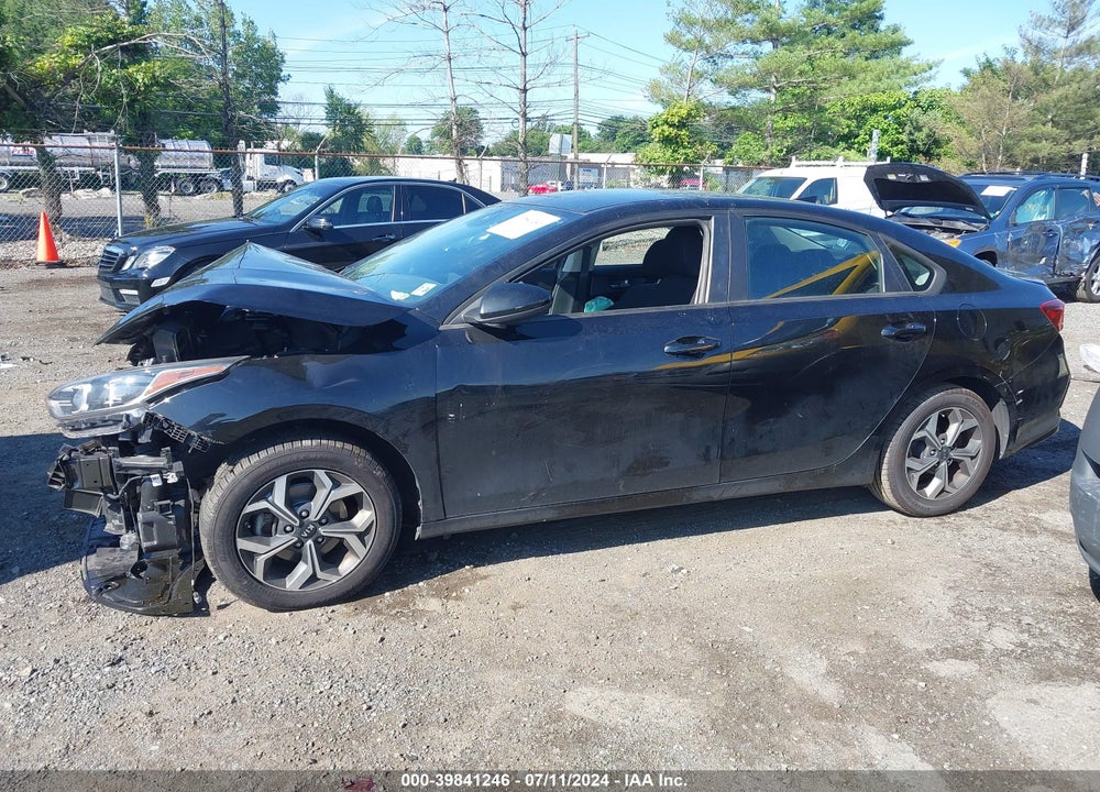 2019 KIA FORTE LXS VIN: 3KPF24AD3KE124710