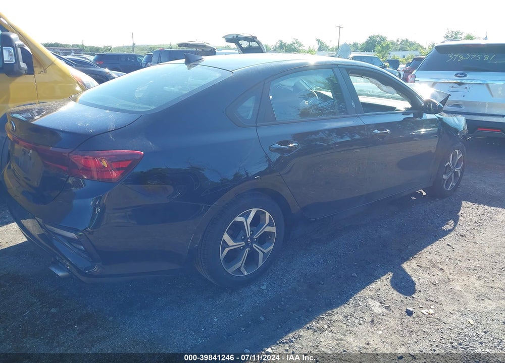 2019 KIA FORTE LXS VIN: 3KPF24AD3KE124710