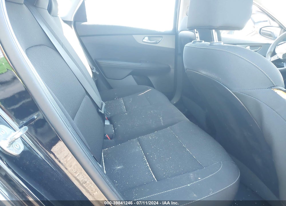 2019 KIA FORTE LXS VIN: 3KPF24AD3KE124710