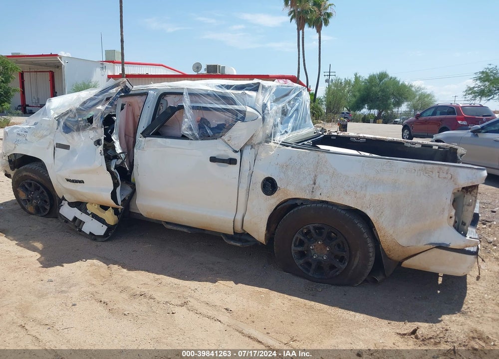 2017 TOYOTA TUNDRA TRD PRO 5.7L V8 VIN: 5TFDW5F13HX635486