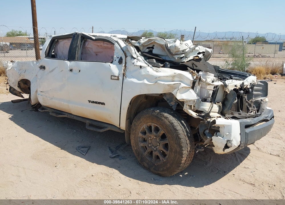 2017 TOYOTA TUNDRA TRD PRO 5.7L V8 VIN: 5TFDW5F13HX635486