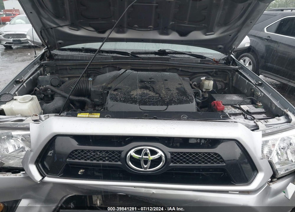 2015 TOYOTA TACOMA BASE V6 VIN: 3TMLU4EN4FM174138