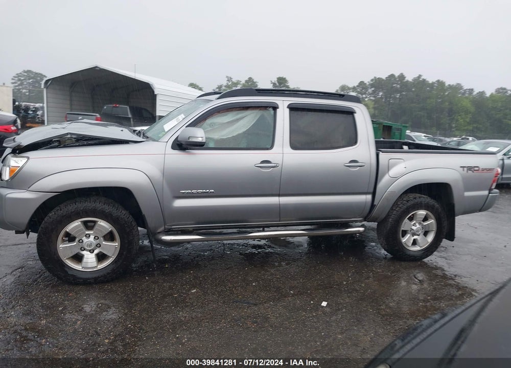 2015 TOYOTA TACOMA BASE V6 VIN: 3TMLU4EN4FM174138