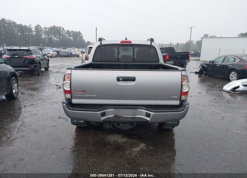 2015 TOYOTA TACOMA BASE V6 VIN: 3TMLU4EN4FM174138