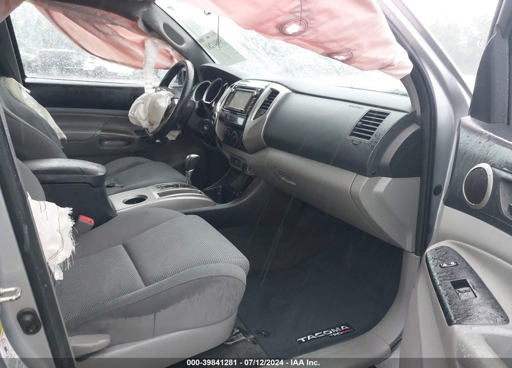 2015 TOYOTA TACOMA BASE V6 VIN: 3TMLU4EN4FM174138