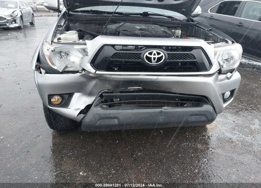 2015 TOYOTA TACOMA BASE V6 VIN: 3TMLU4EN4FM174138