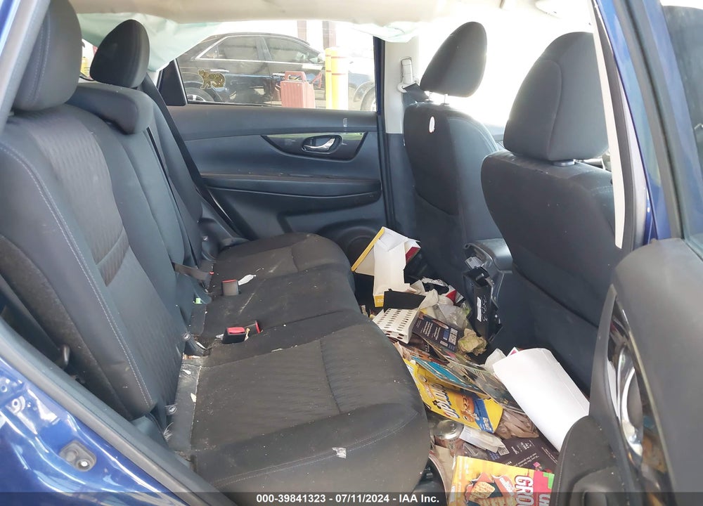 2018 NISSAN ROGUE SV VIN: 5N1AT2MV1JC801156