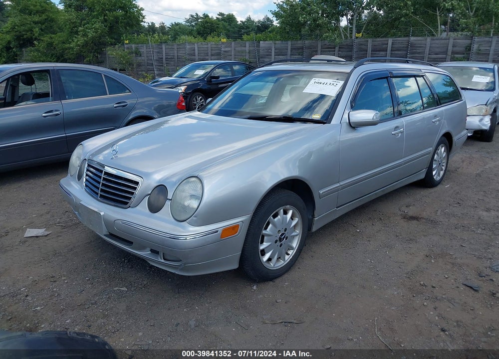 2001 MERCEDES-BENZ E 320 4M VIN: WDBJH82J51X052443