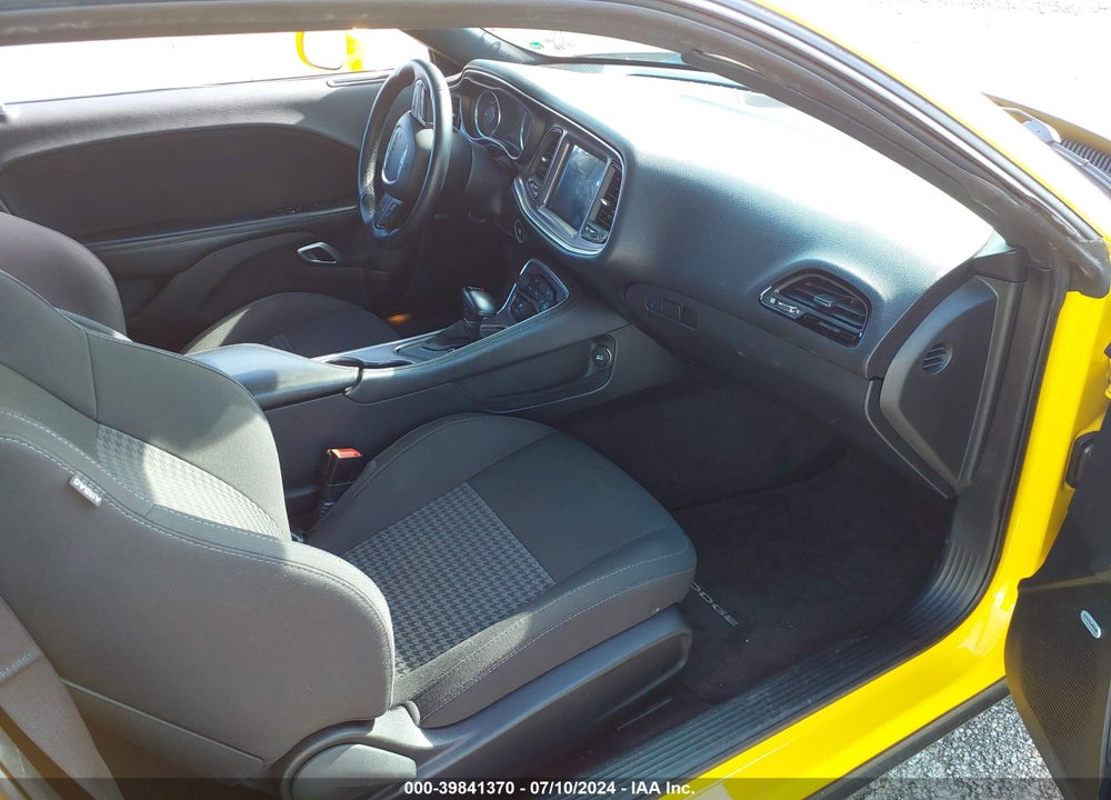 2017 DODGE CHALLENGER R/T SHAKER VIN: 2C3CDZBT0HH583209