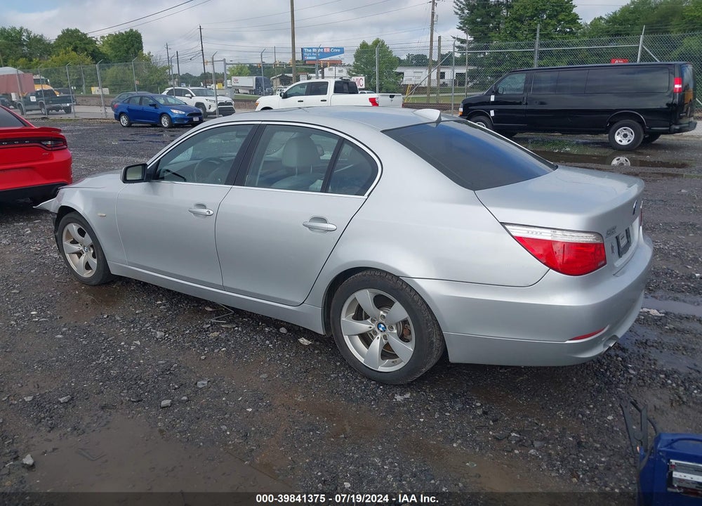 2008 BMW 528I VIN: WBANU53568CT07923