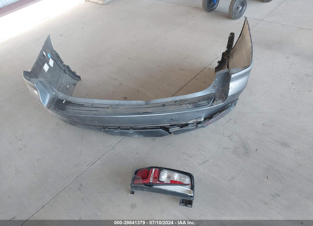 2022 CHEVROLET SUBURBAN 4WD Z71 VIN: 1GNSKDKD2NR201175