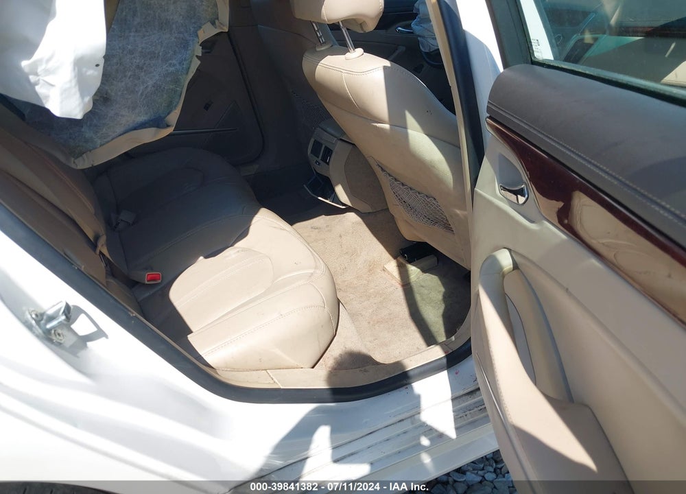 2012 CADILLAC CTS LUXURY VIN: 1G6DE5E57C0108045