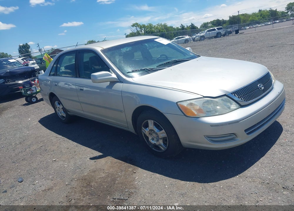 2001 TOYOTA AVALON XL VIN: 4T1BF28B51U153603