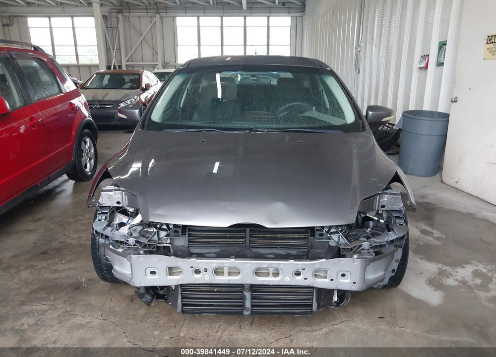 2014 FORD FOCUS SE VIN: 1FADP3K23EL262006