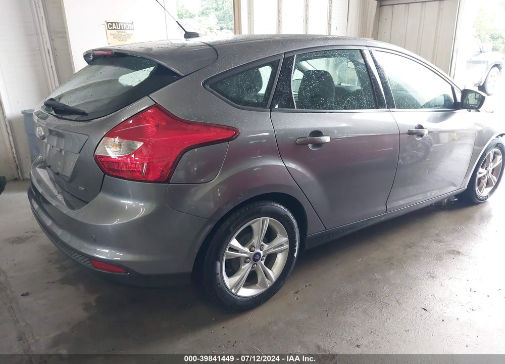 2014 FORD FOCUS SE VIN: 1FADP3K23EL262006