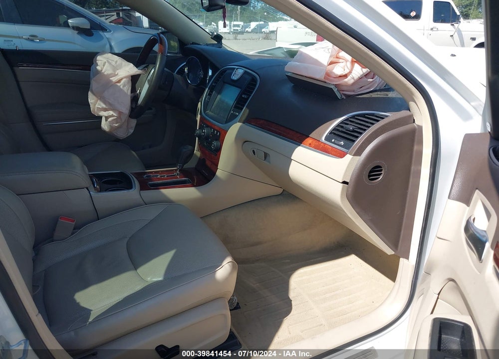 2011 CHRYSLER 300C VIN: 2C3CA6CT4BH573246