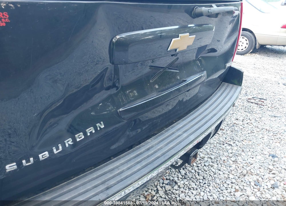 2010 CHEVROLET SUBURBAN 1500 LTZ VIN: 1GNUKKE36AR223447