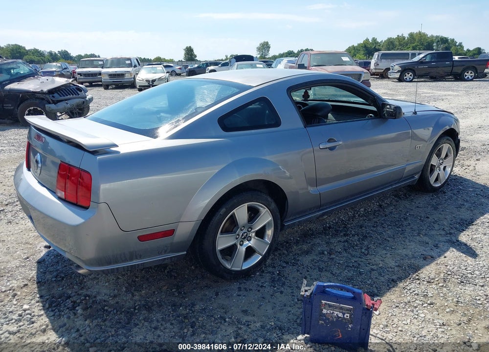 2006 FORD MUSTANG GT VIN: 1ZVFT82H965106183