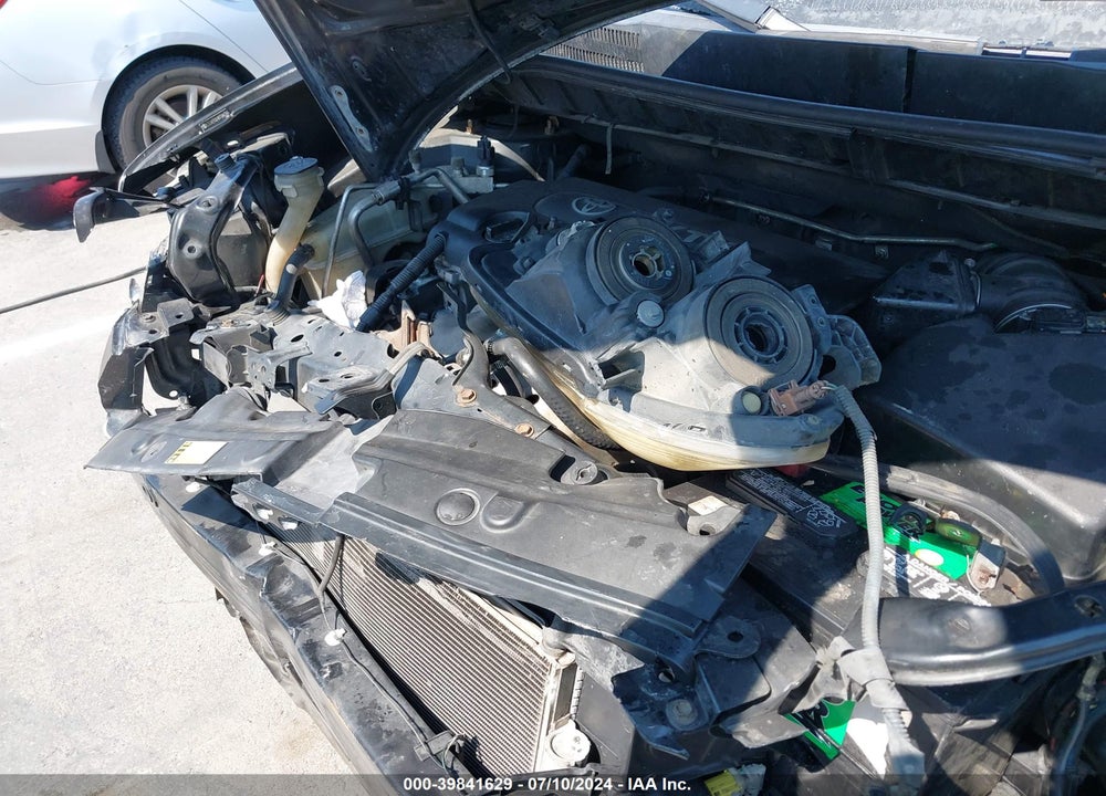 2008 SCION XB VIN: JTLKE50E481046346