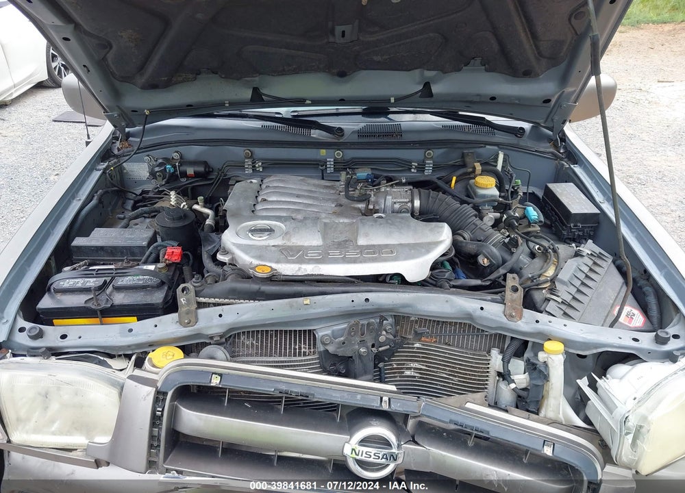 2004 NISSAN PATHFINDER LE PLATINUM VIN: JN8DR09X54W807418