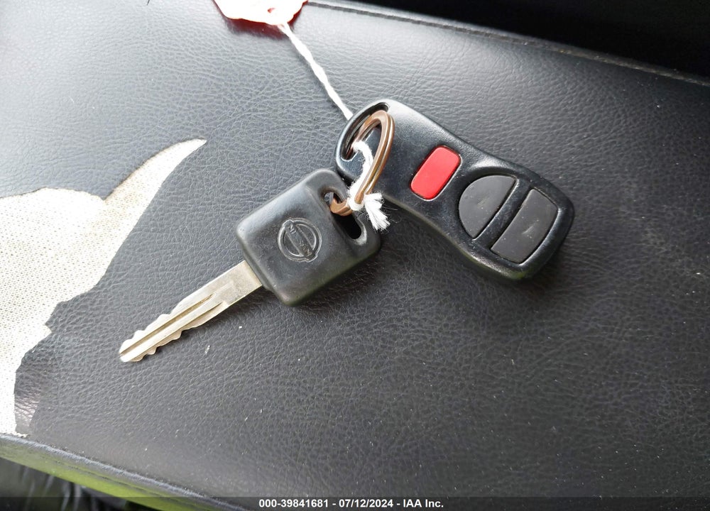2004 NISSAN PATHFINDER LE PLATINUM VIN: JN8DR09X54W807418