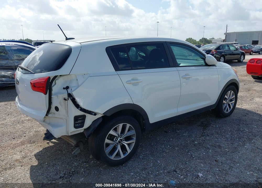 2016 KIA SPORTAGE LX VIN: KNDPB3AC5G7853904
