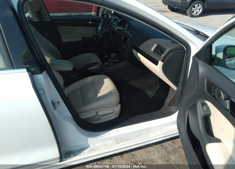 2017 VOLKSWAGEN JETTA 1.8T SEL VIN: 3VWL17AJ7HM233020