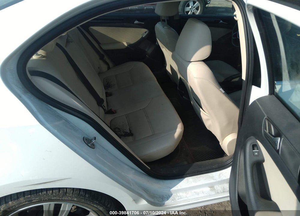 2017 VOLKSWAGEN JETTA 1.8T SEL VIN: 3VWL17AJ7HM233020