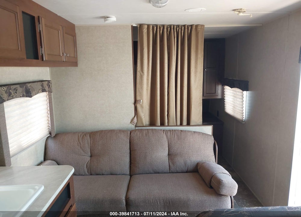 2014 JAYC VIBE VIN: 1UJBJ0BN6E17B0421