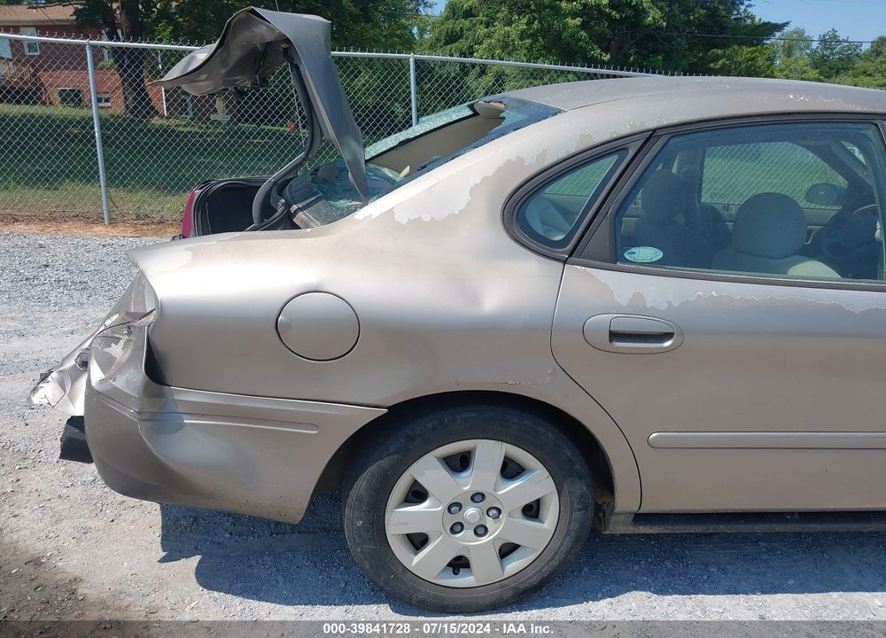 2004 FORD TAURUS LX VIN: 1FAFP52U74A135694