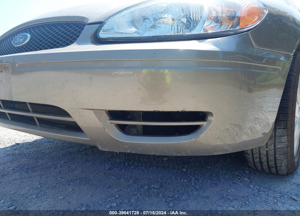 2004 FORD TAURUS LX VIN: 1FAFP52U74A135694