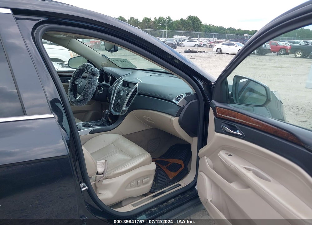 2011 CADILLAC SRX LUXURY COLLECTION VIN: 3GYFNAEYXBS618741