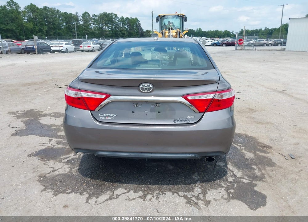 2015 TOYOTA CAMRY SE VIN: 4T1BF1FK4FU013370