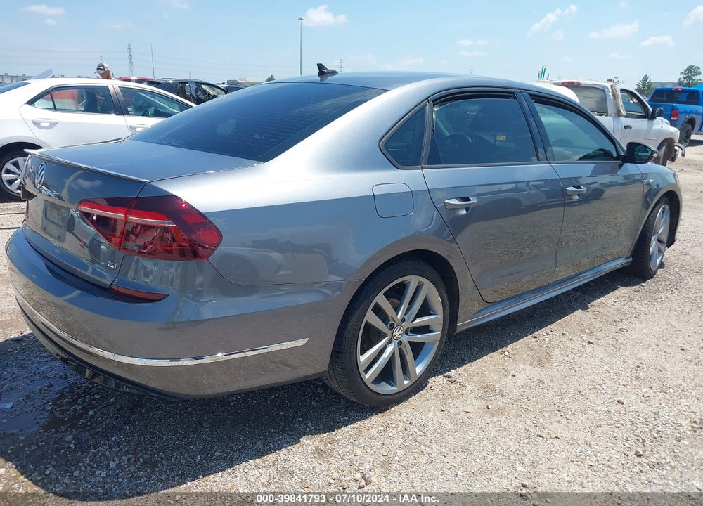 2018 VOLKSWAGEN PASSAT 2.0T R-LINE/2.0T S VIN: 1VWAA7A33JC021151