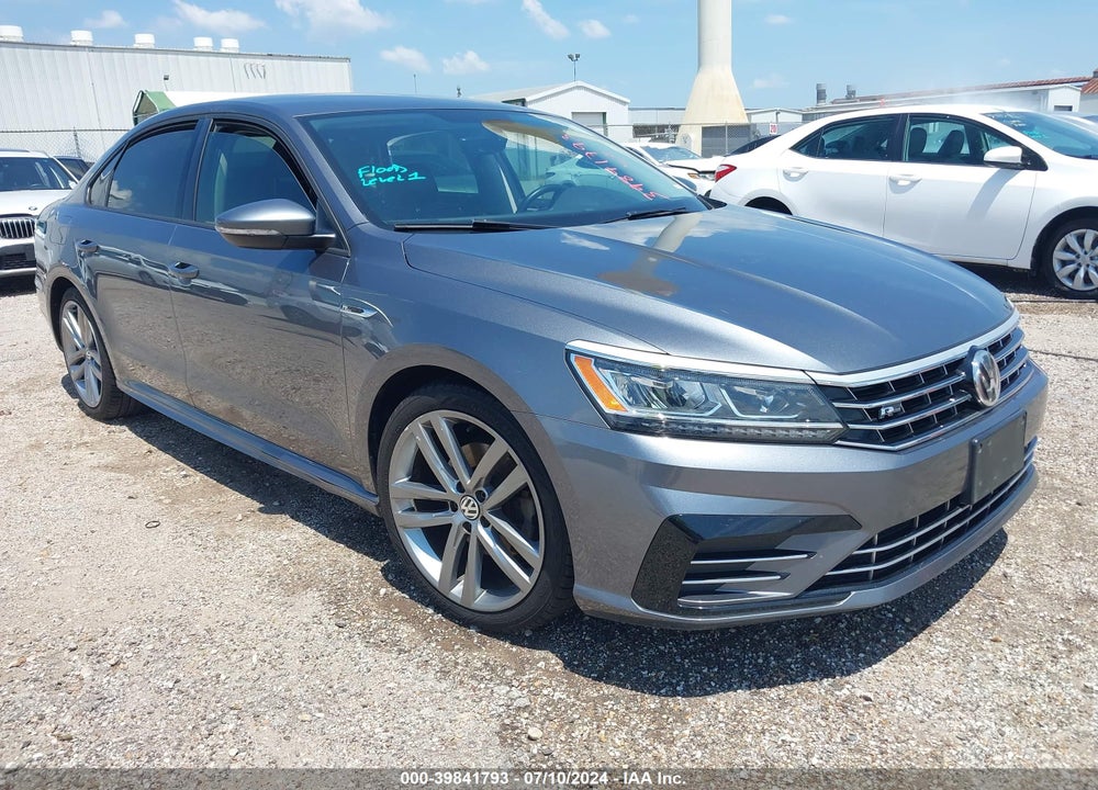 2018 VOLKSWAGEN PASSAT 2.0T R-LINE/2.0T S VIN: 1VWAA7A33JC021151