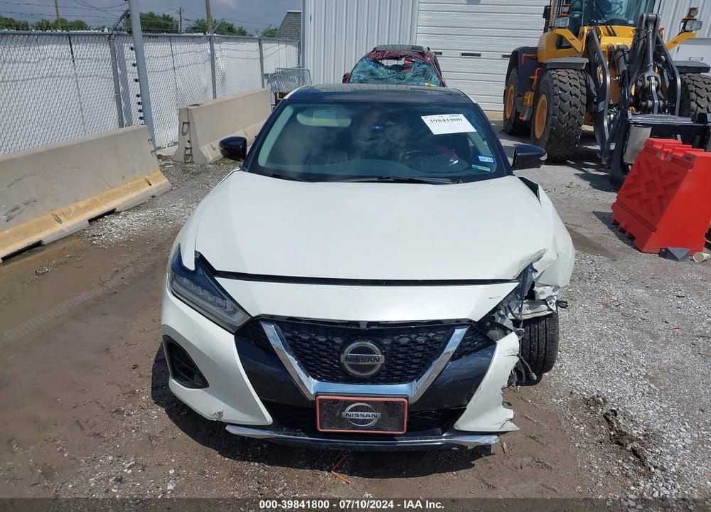 2021 NISSAN MAXIMA PLATINUM XTRONIC CVT VIN: 1N4AA6FV4MC504956