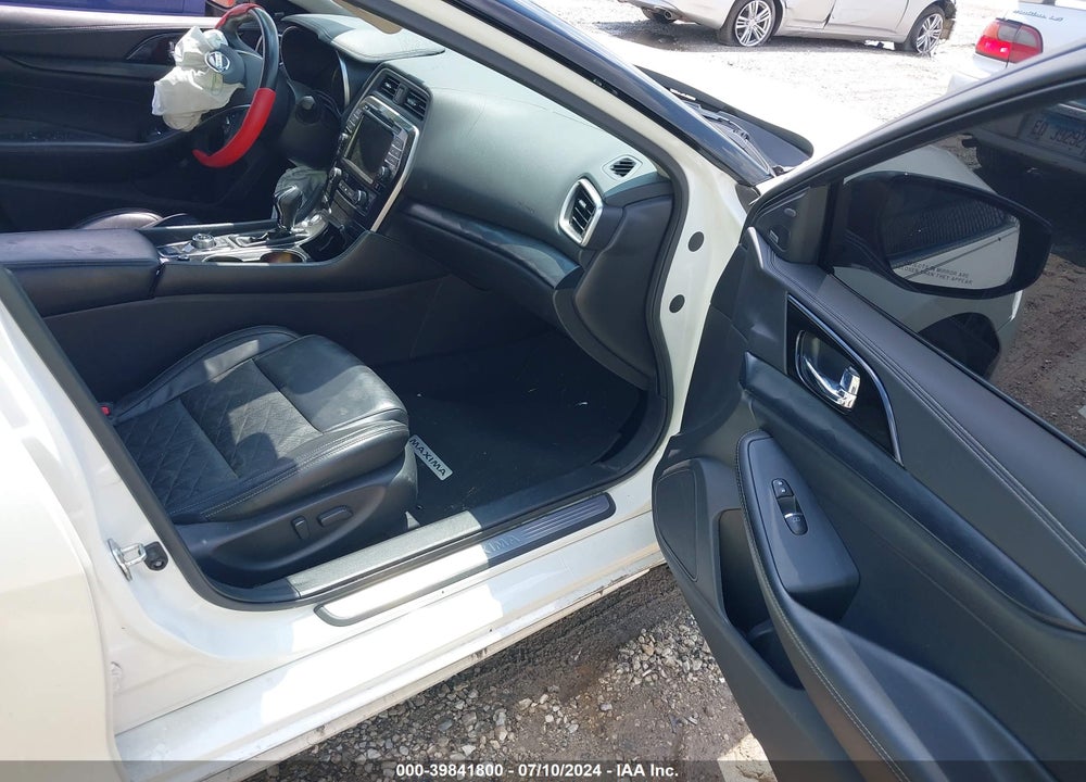 2021 NISSAN MAXIMA PLATINUM XTRONIC CVT VIN: 1N4AA6FV4MC504956