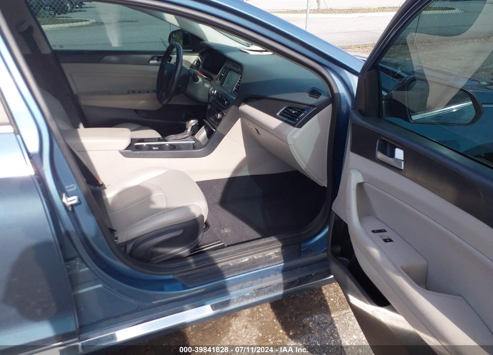 2017 HYUNDAI SONATA SPORT VIN: 5NPE34AF9HH488497