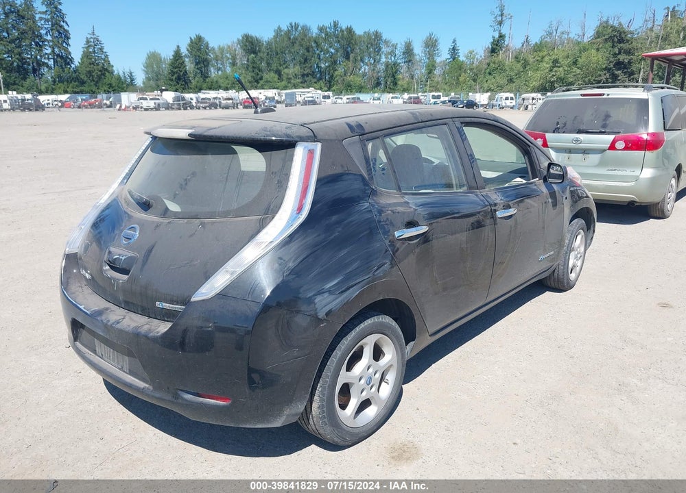 2011 NISSAN LEAF SL VIN: JN1AZ0CP8BT008192